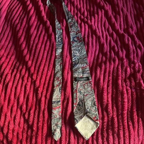 Perfect condition authentic Christian Dior tie - Picture 2 of 5